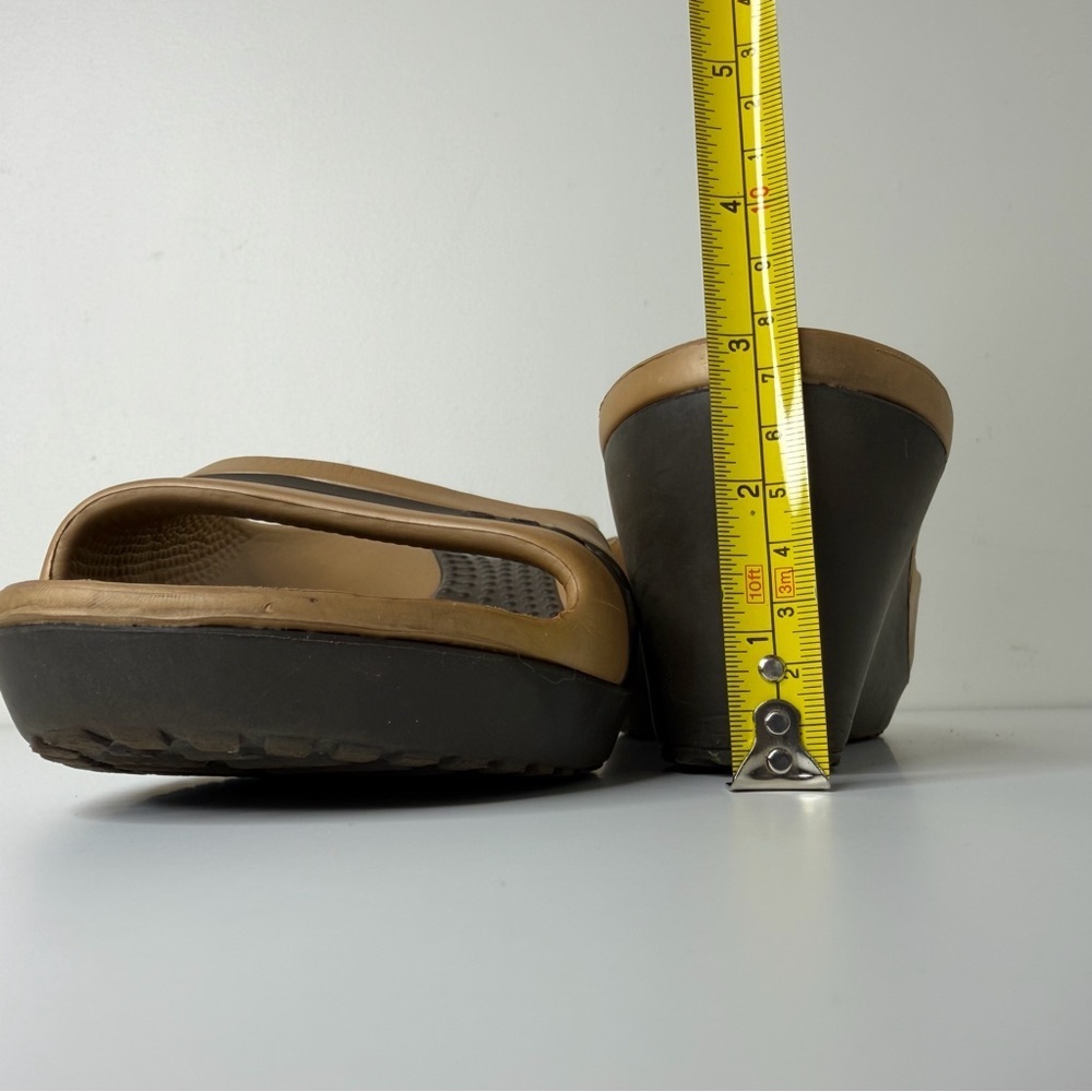 Crocs Sassari Band Bronze Brown Wedge Slide Slip On Sandals Women's size 8 - Picture 13 of 13